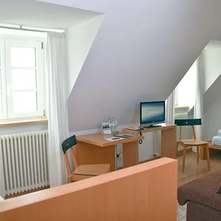 Robert-schuman-haus Hotel 2*