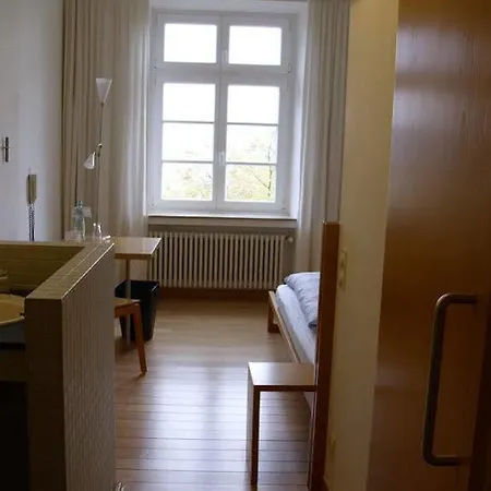 Robert-schuman-haus 2*