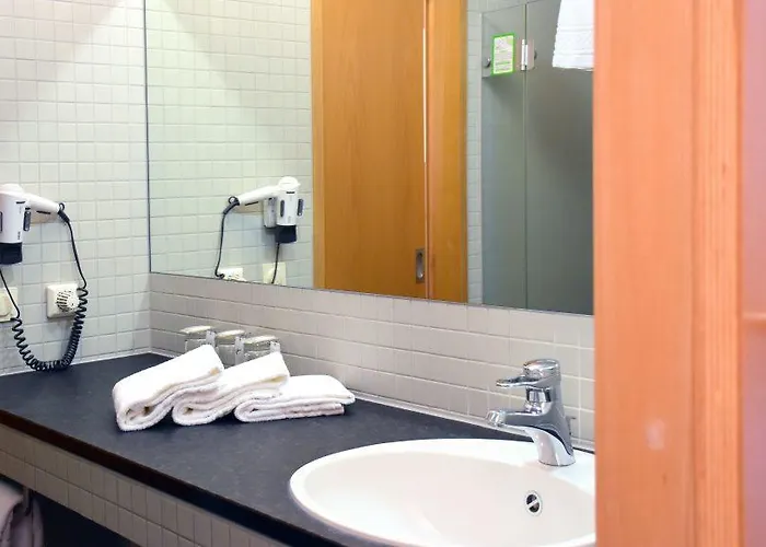 Отель Robert-schuman-haus