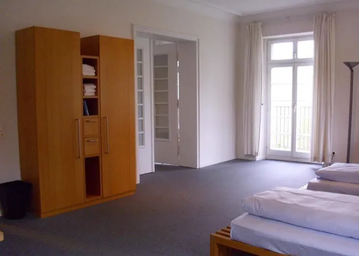 Robert-schuman-haus Hotel