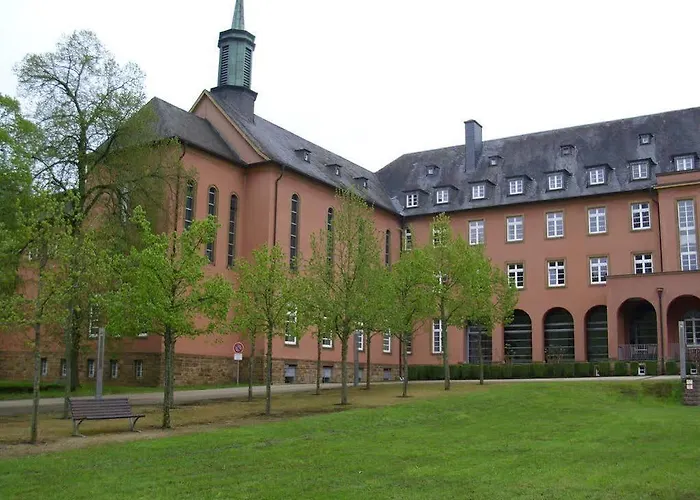 Отель Robert-schuman-haus Трир