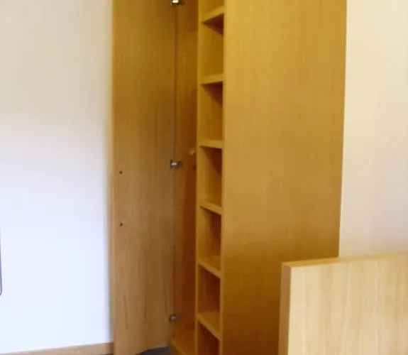 Robert-schuman-haus Отель